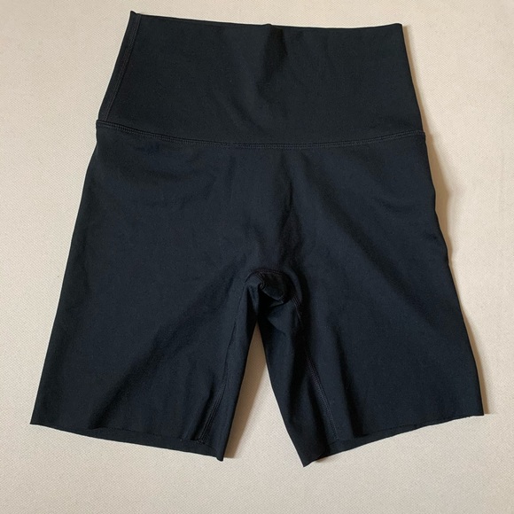 Aerie OFFLINE Goals Bike Short- Black in Small - Picture 2 of 3